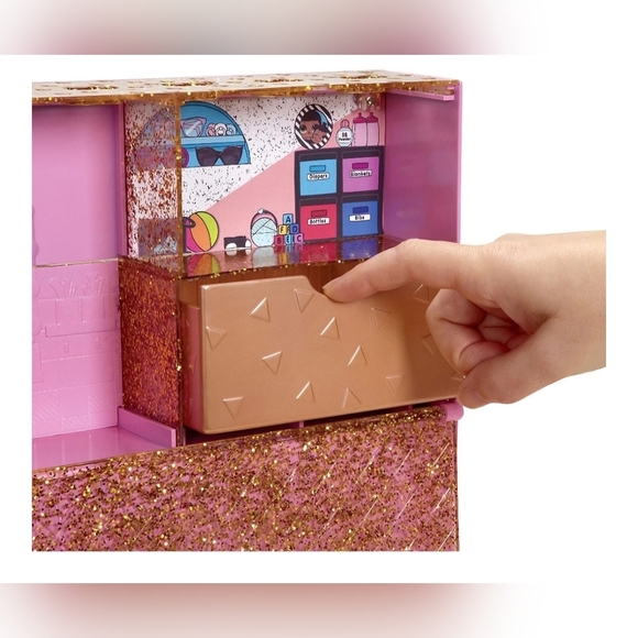 L.O.L. RARE Entertainment Surprise Pop UP Display Case Pink With Exclusive Doll - Picture 5 of 9